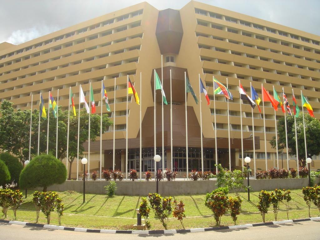 Nicon Luxury Abuja Hotel Exterior photo