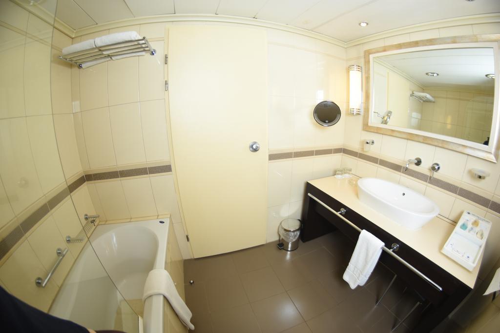 Nicon Luxury Abuja Hotel Exterior photo